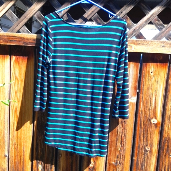Cable and Gauge Teal striped Geo. Shirt - Picture 7 of 8